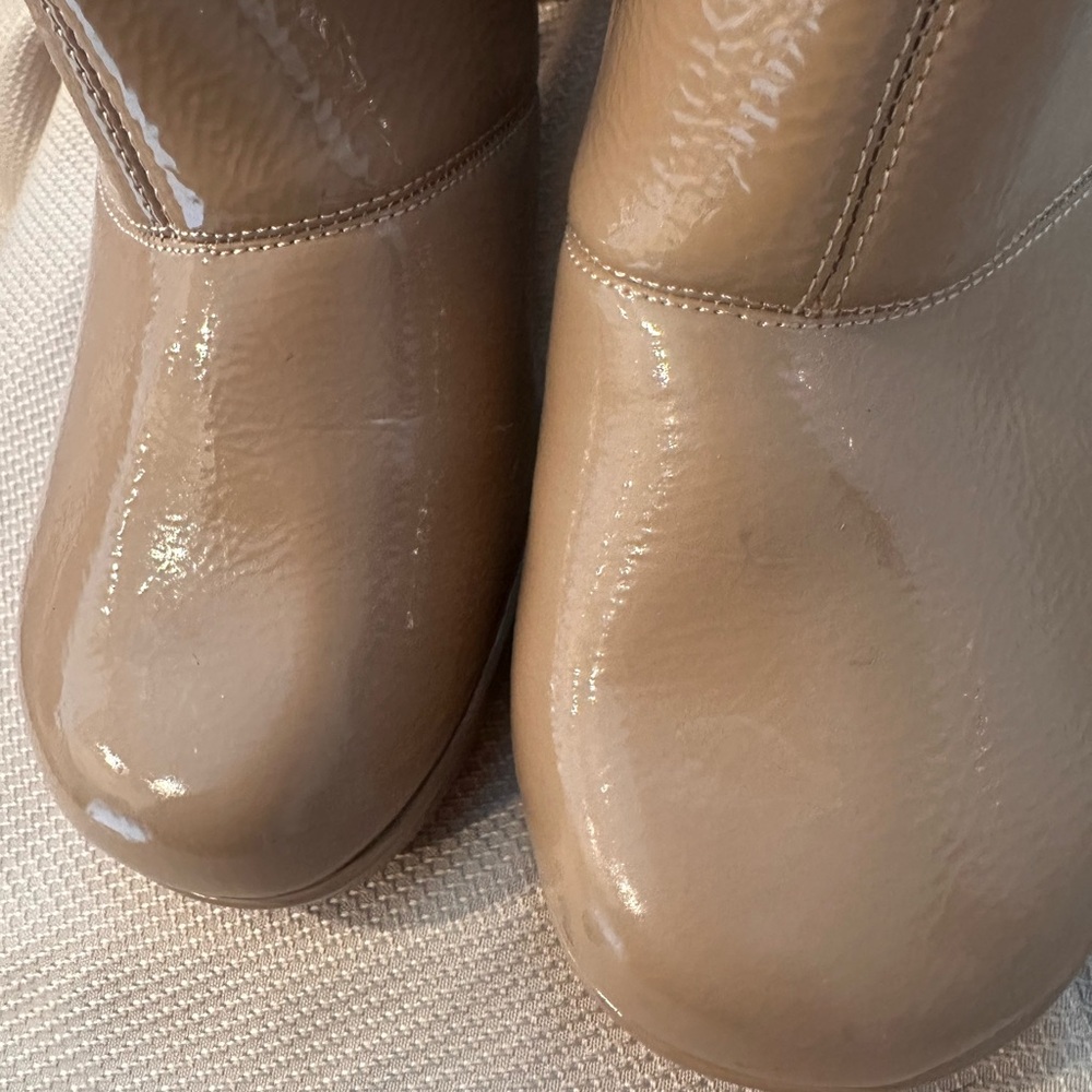 Journee Collection Tan Platform Boots - Picture 2 of 5